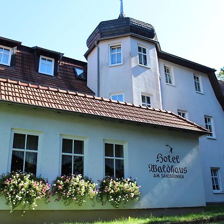 Hotel Waldhaus Romhild Eksteriør billede