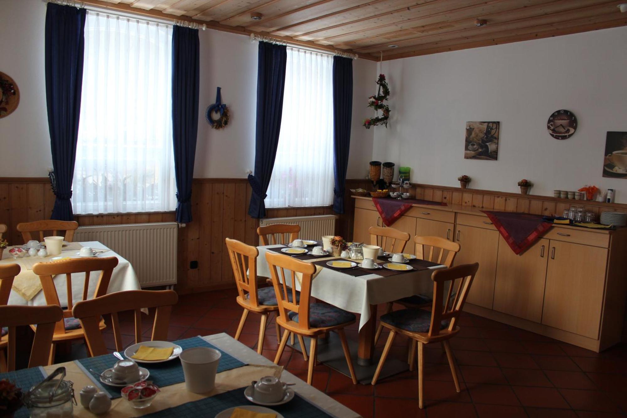 Hotel Waldhaus Romhild Eksteriør billede
